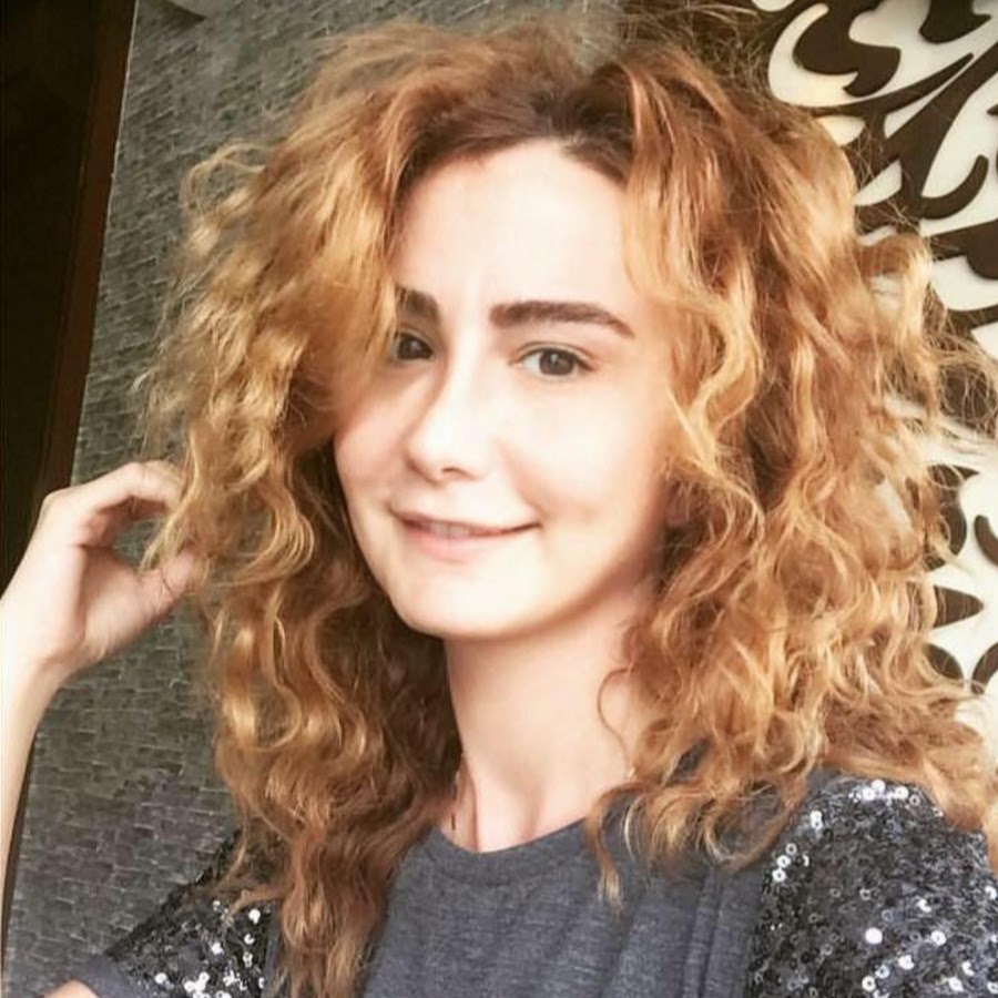 Leyla Mustafayeva YouTube channel avatar
