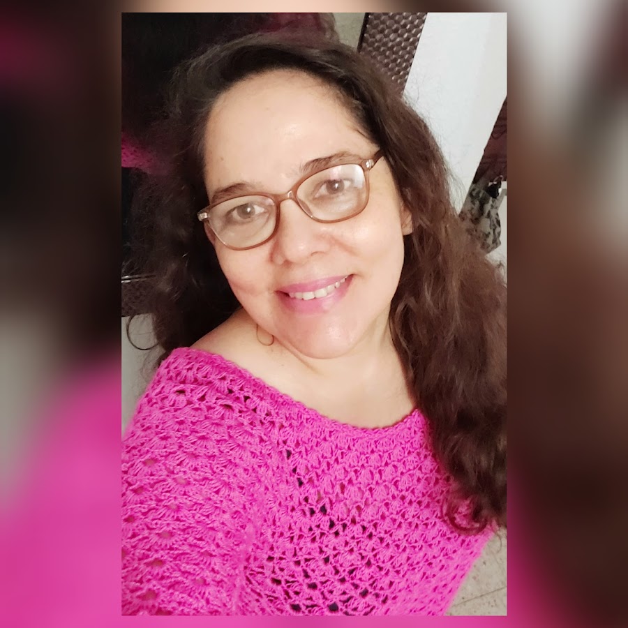 Rosa Isela YouTube channel avatar
