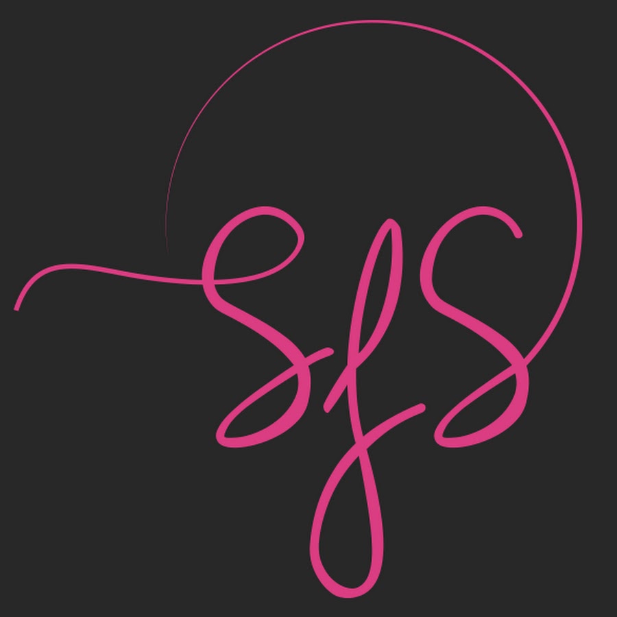 Savi's Fashion Studio YouTube channel avatar