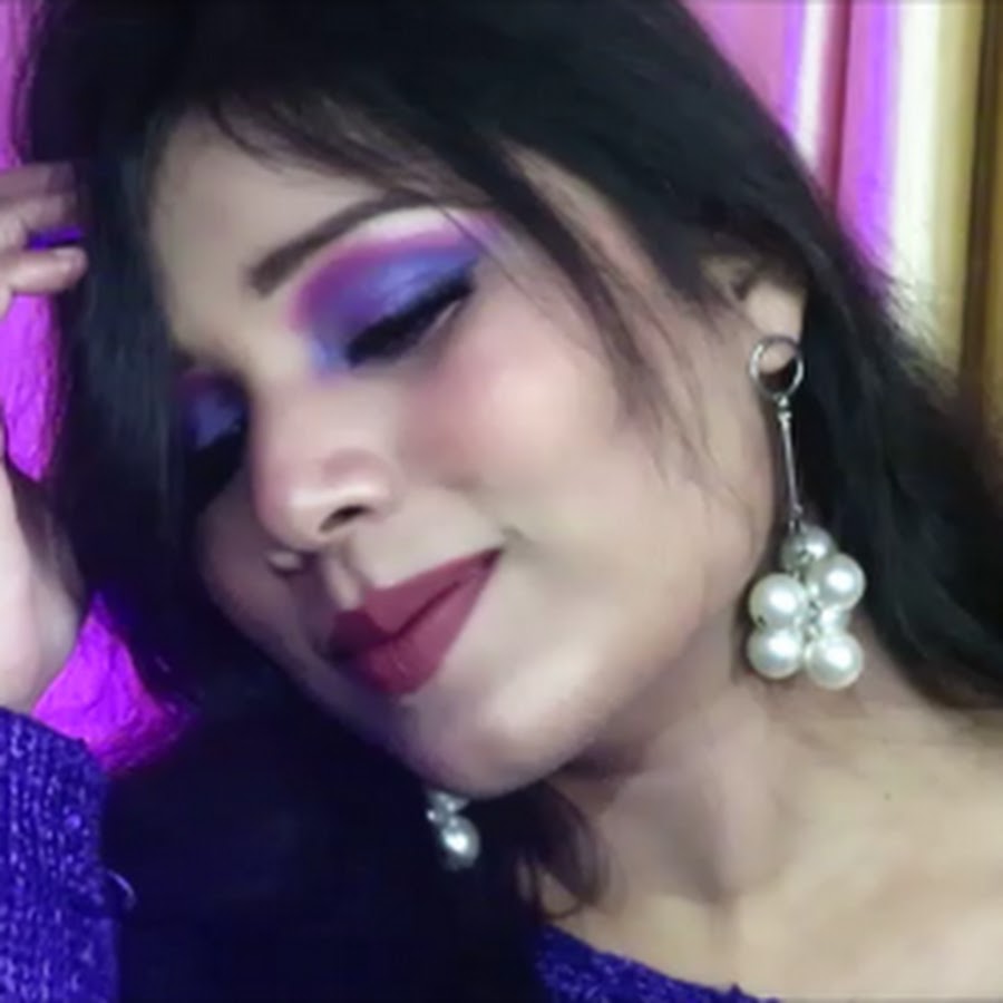 Indian Beauty Surbhi Аватар канала YouTube