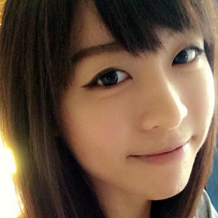 favoriteZheng YouTube channel avatar