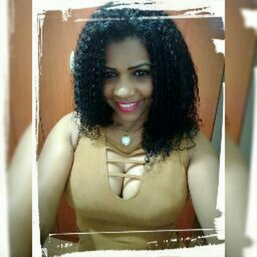 Renata Oliveira YouTube channel avatar