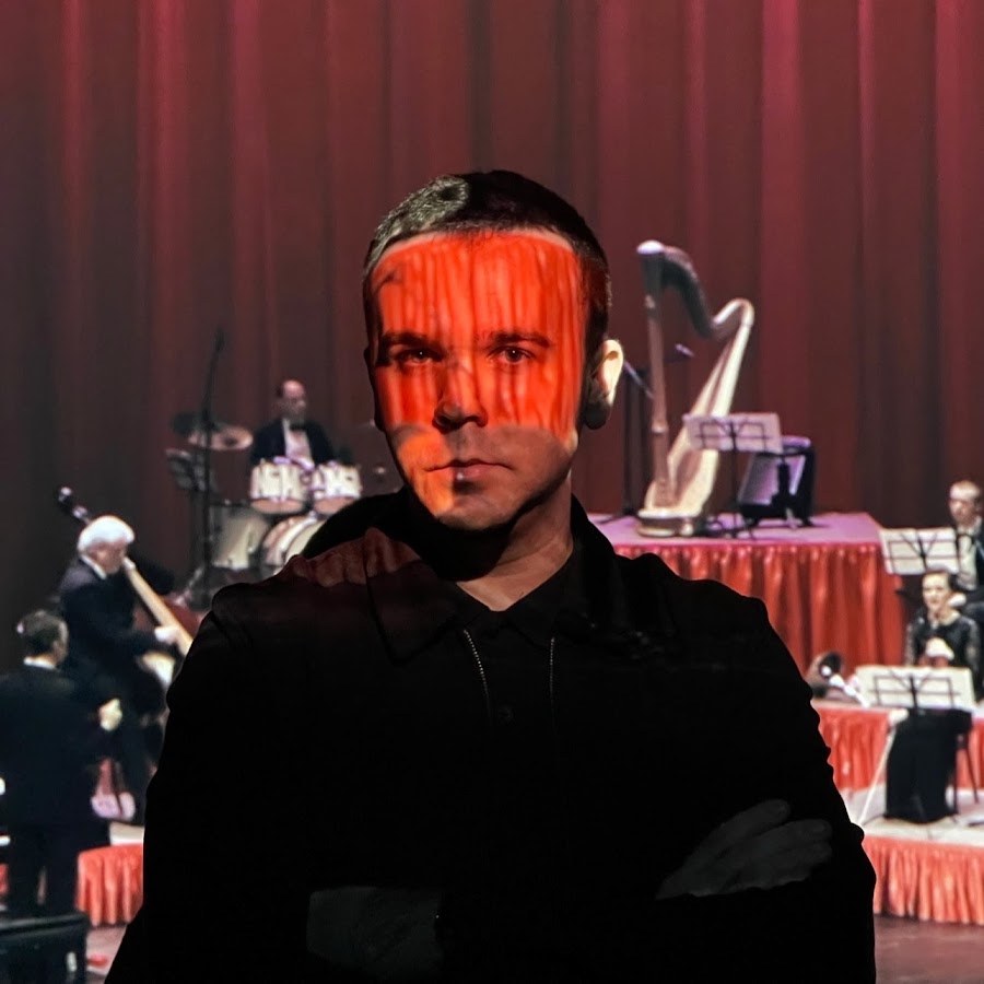 Ютубе федора. Ютубе федора. Ютубе федора. Ютубе федора. Майни улыбается.