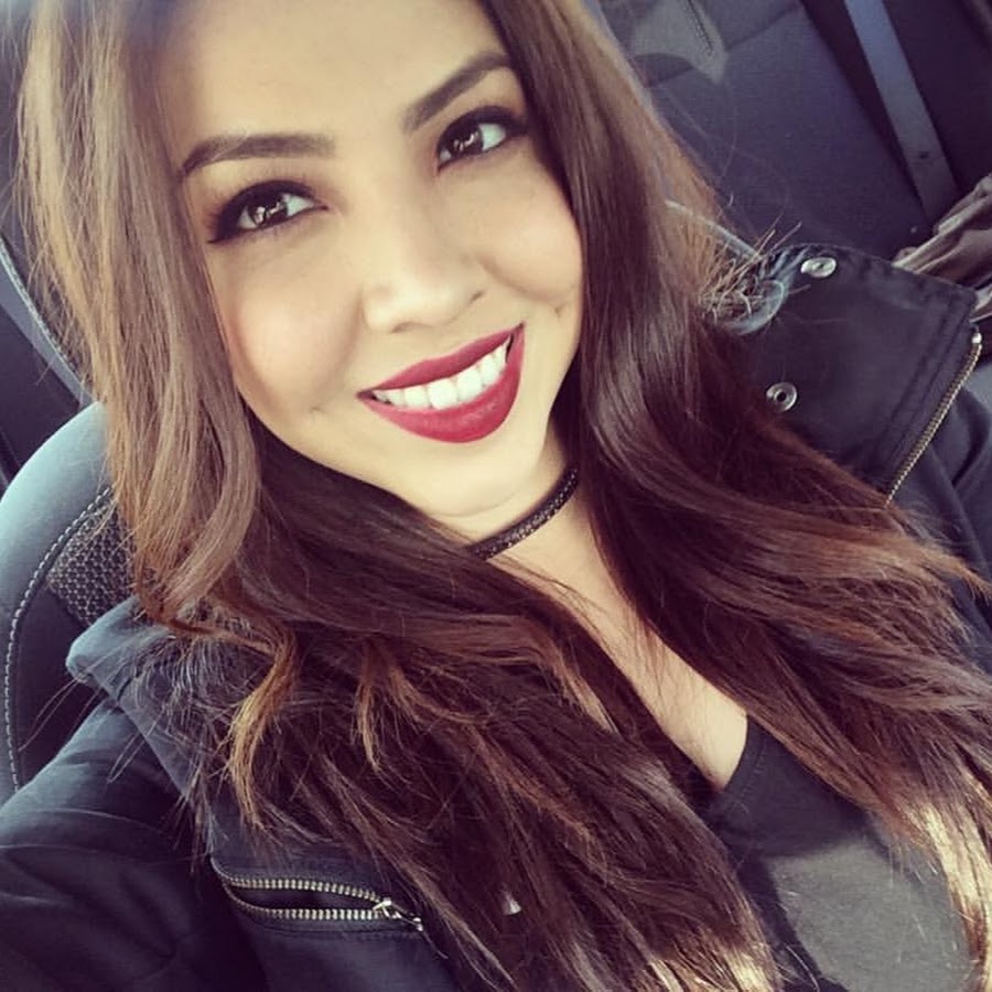 Claudia Lopez رمز قناة اليوتيوب