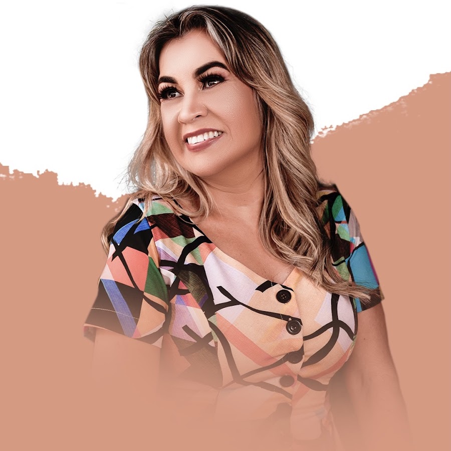Katia Costa Oficial YouTube channel avatar