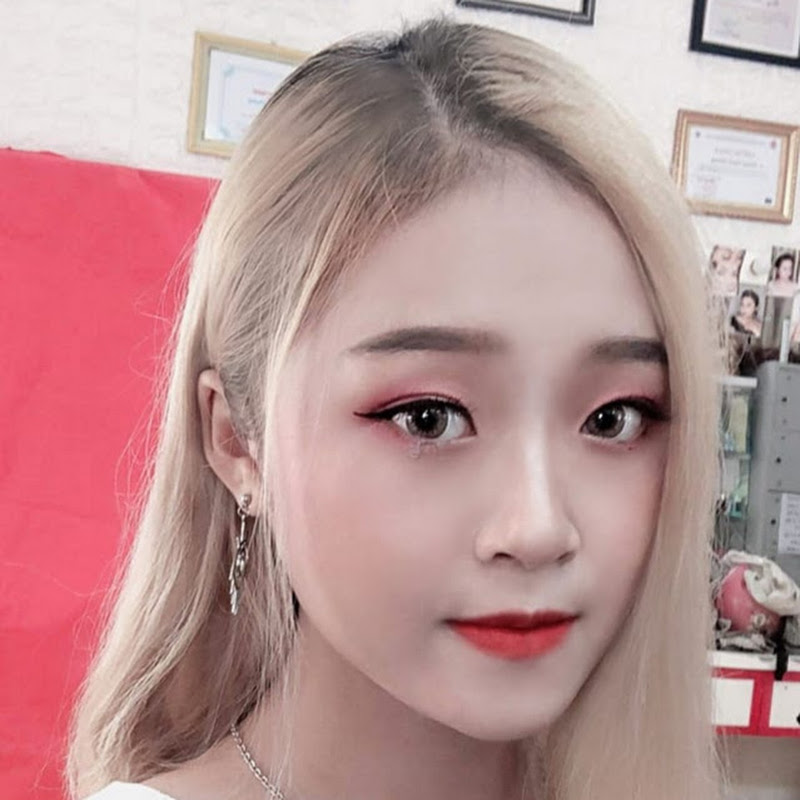 Linh Phuong Official - 網紅的藏寶箱 