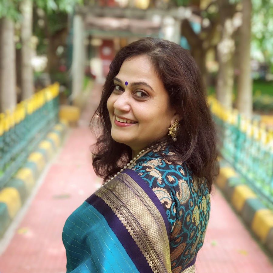 Naveena Mohan YouTube channel avatar