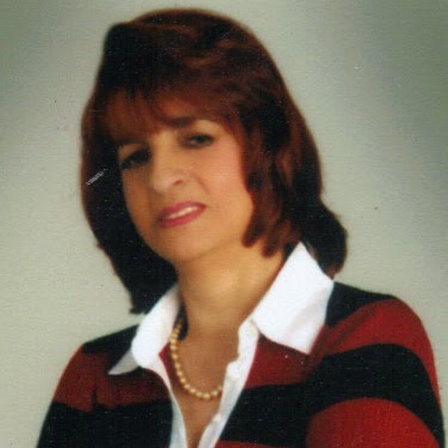 Martha Quesada YouTube channel avatar