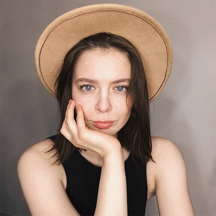 Anya Timosha YouTube channel avatar