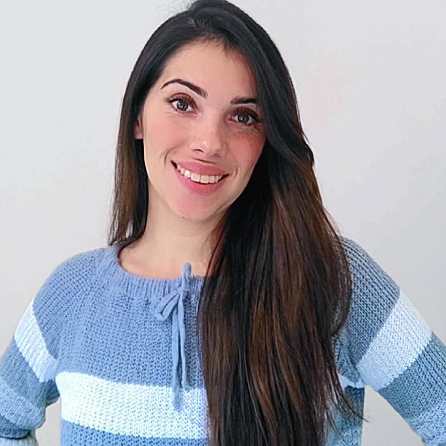 Taynara Cirelli YouTube channel avatar
