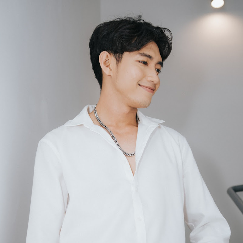 QUANG ĐĂNG - 網紅的藏寶箱 