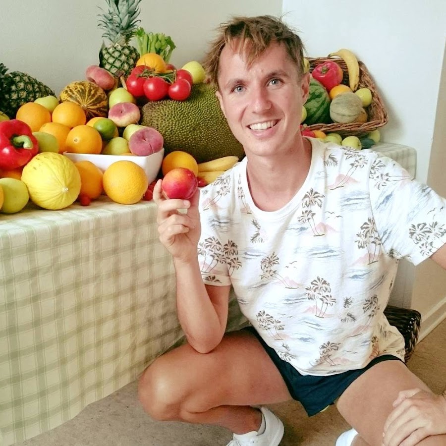 Ted Carr from Fruitliving YouTube channel avatar