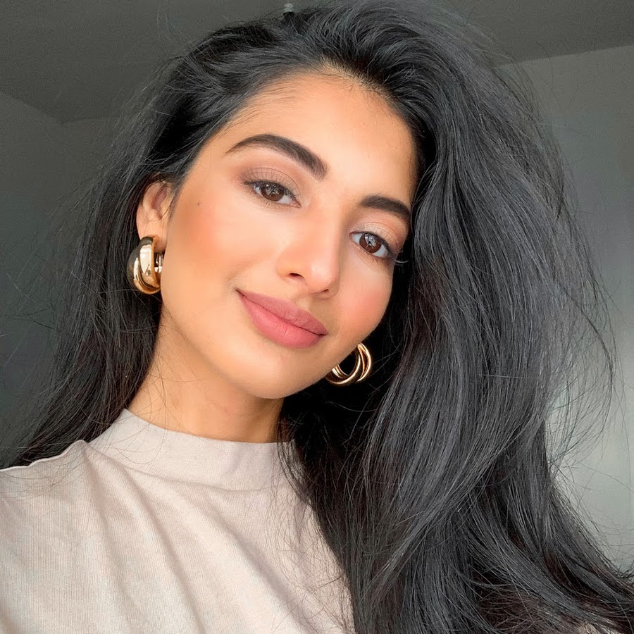 Farah Raja YouTube channel avatar