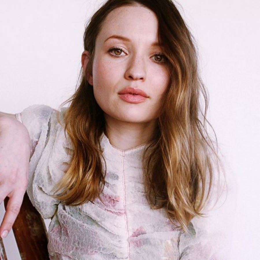 Emily Browning - Fans