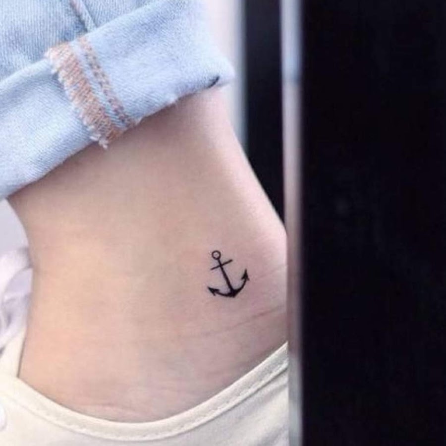 Тату утка минимализм. Милые маленькие тату. Небольшие татуировки для девушек. Маленькие тату. Мини тату.