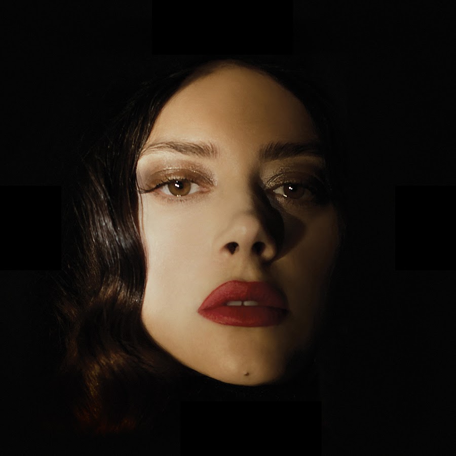 Katerine Duska - YouTube