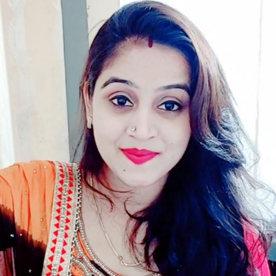Poonam Kaur recipess YouTube kanalı avatarı