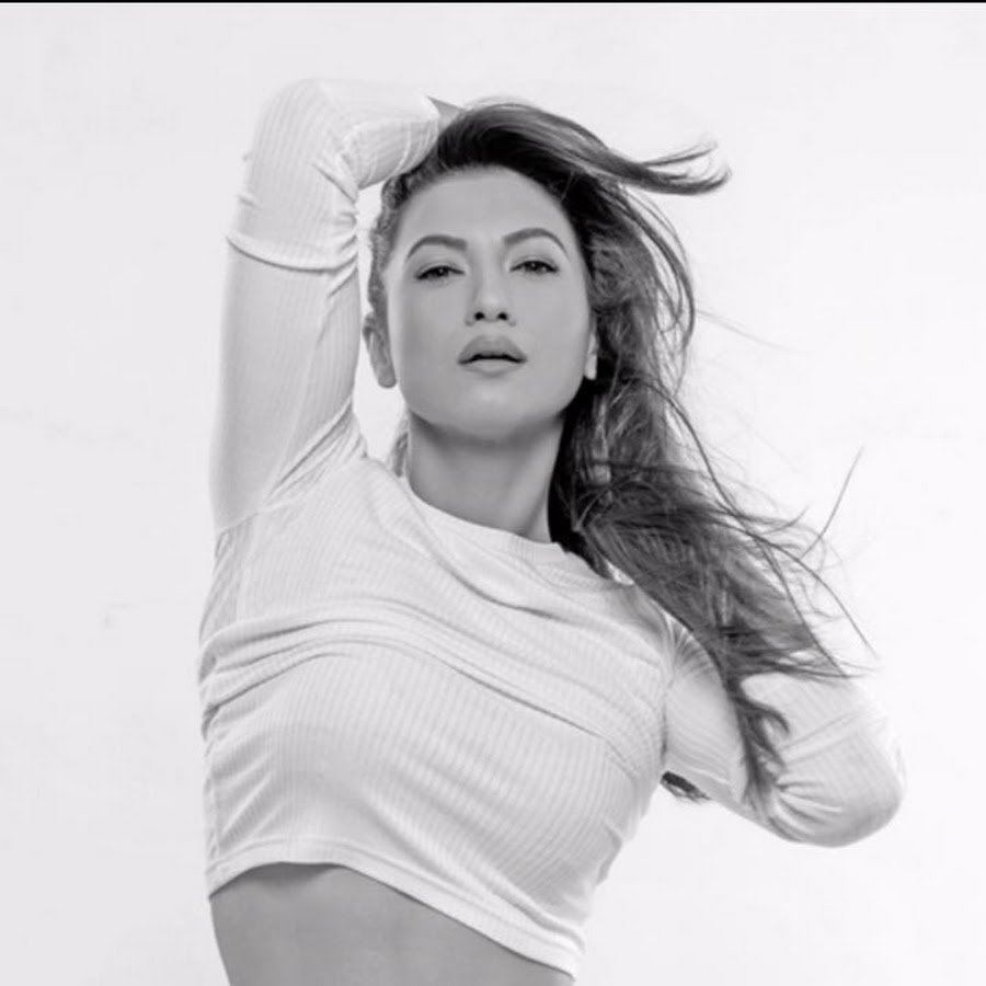 Gauahar Khan YouTube 频道头像