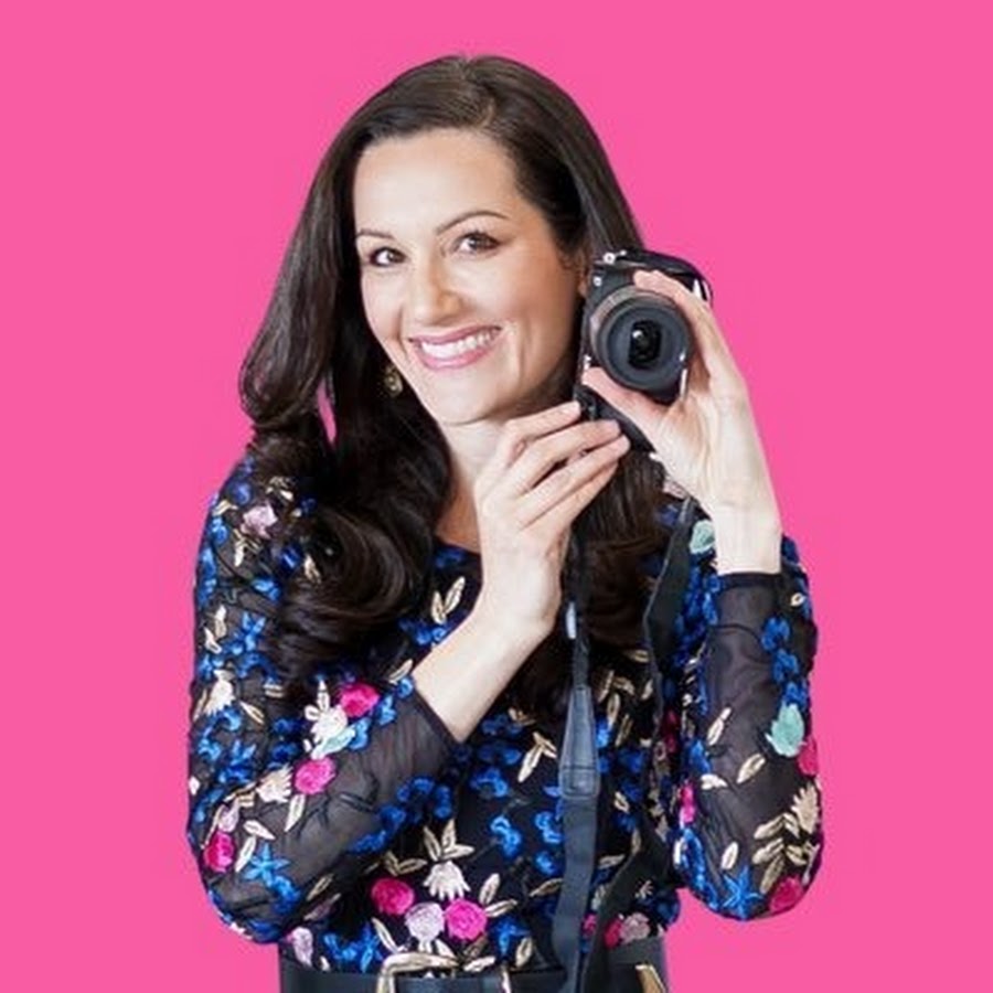 Christina-Lauren Pollack YouTube channel avatar