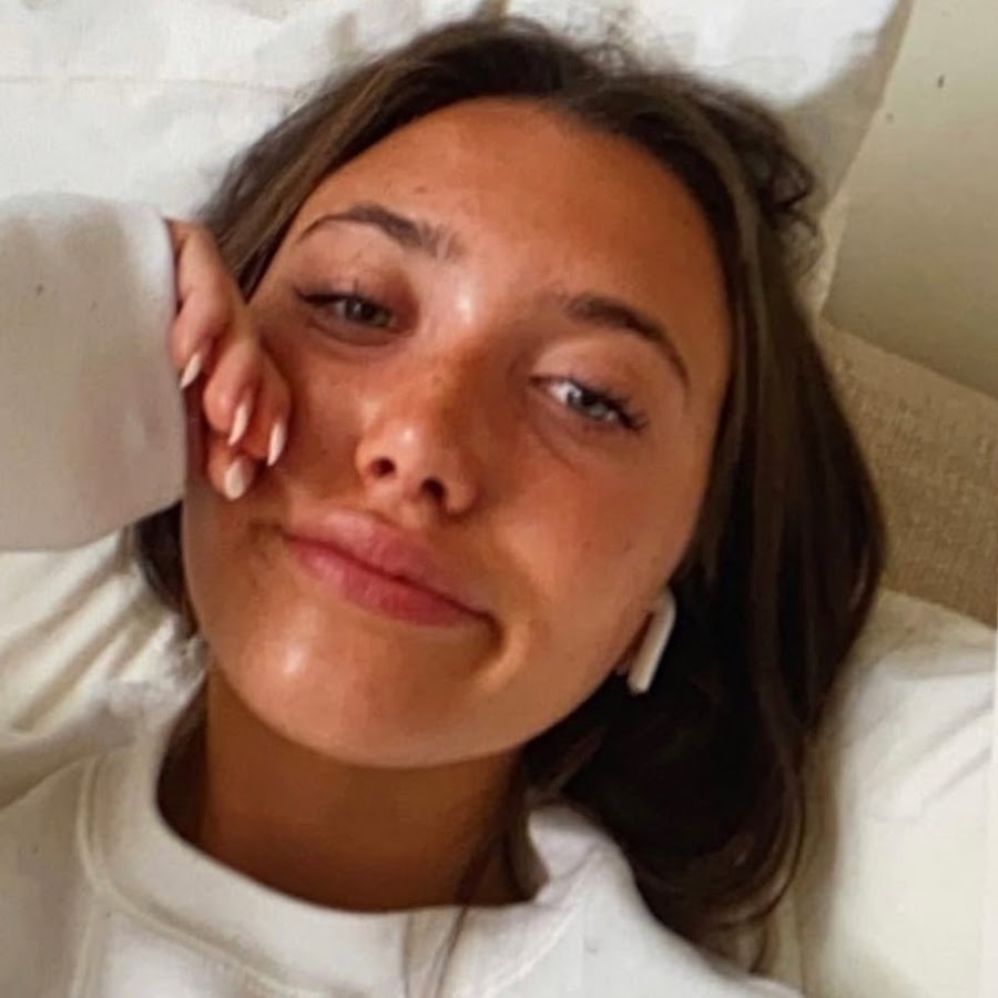 Hannah Meloche Avatar canale YouTube 