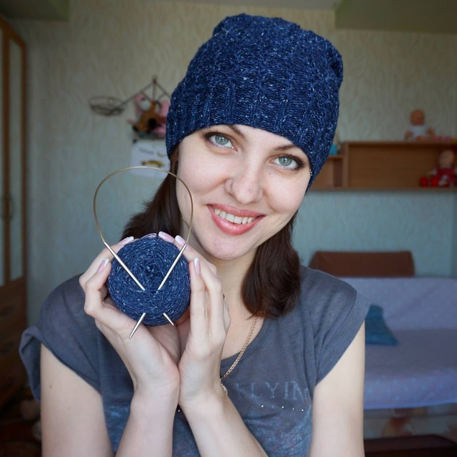 Dasha Mosienko knit YouTube channel avatar
