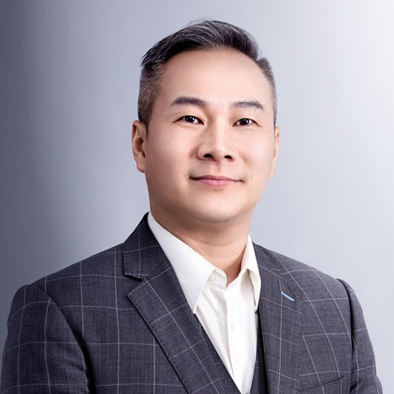 The Official Chris Leong - 網紅的藏寶箱 