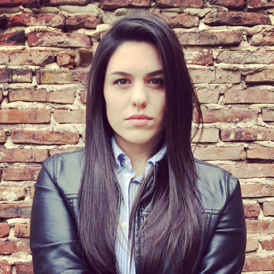 Daiana Di Napoli YouTube channel avatar