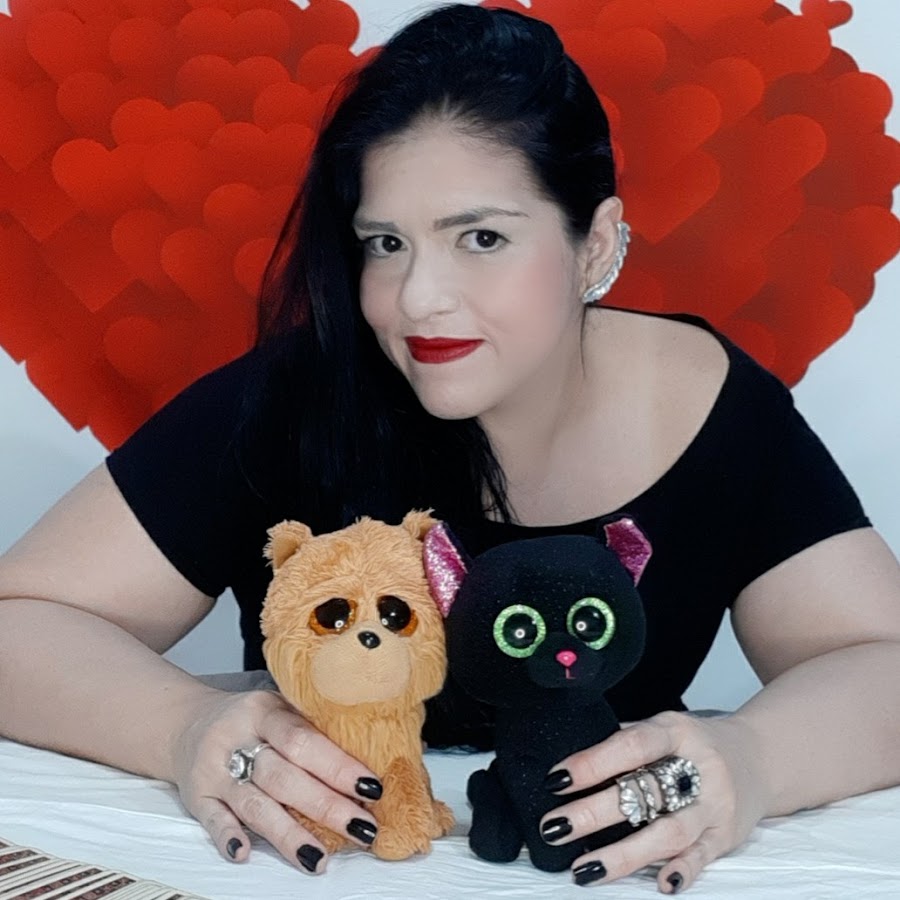 Marielena Pitre YouTube channel avatar