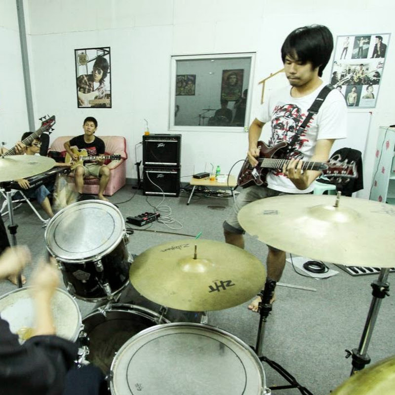 Sun Idle-Hand - 網紅的藏寶箱 