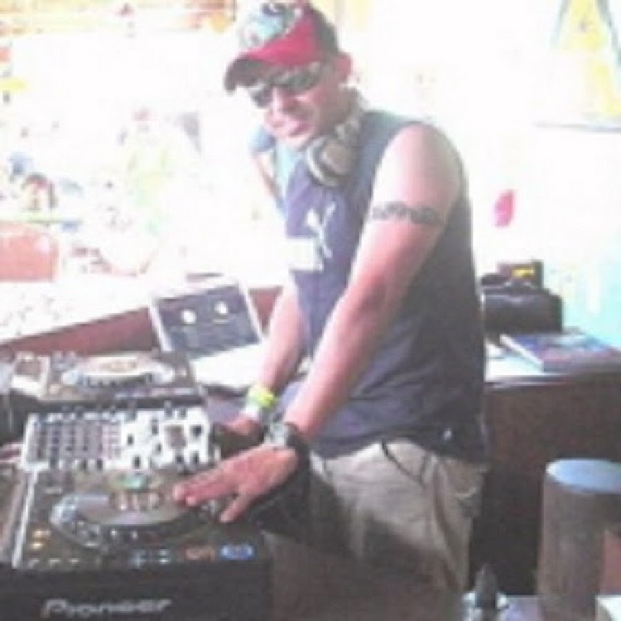 DJ PAWLOS JUKEBOX YouTube channel avatar