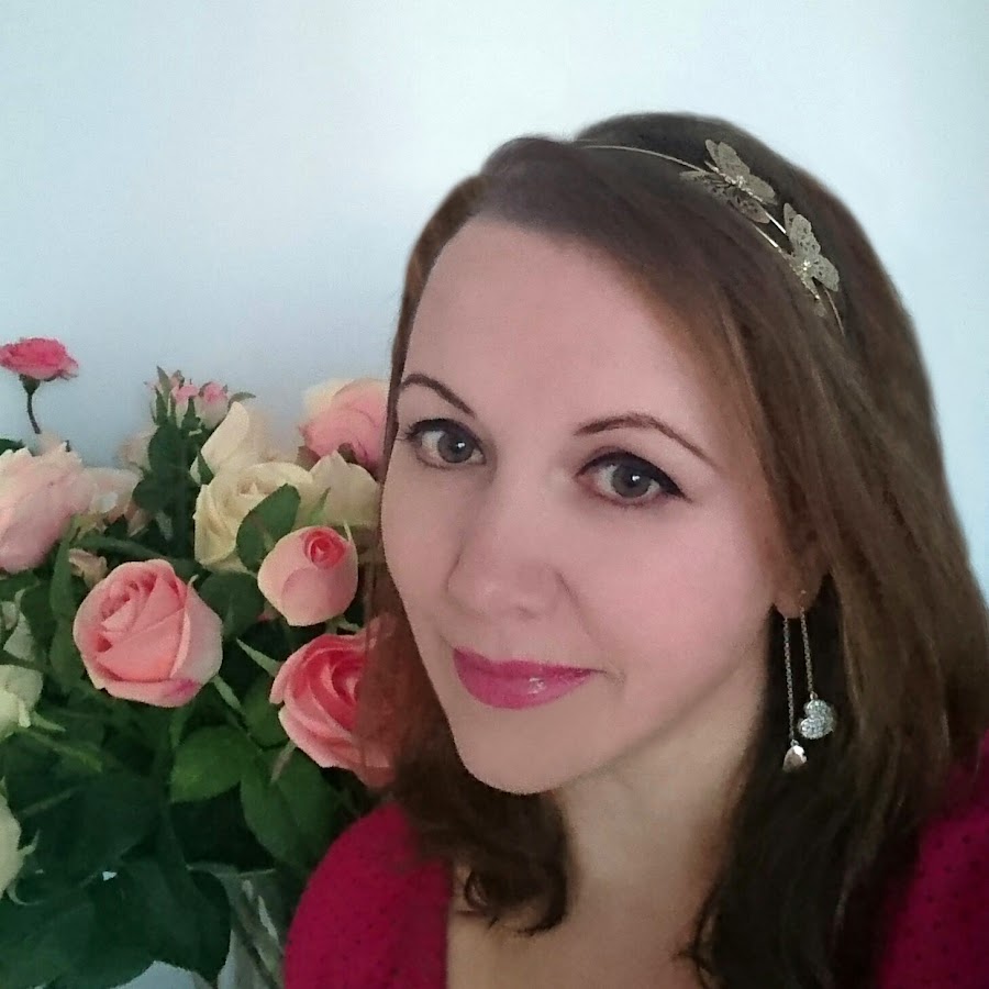 Irina Binder YouTube channel avatar