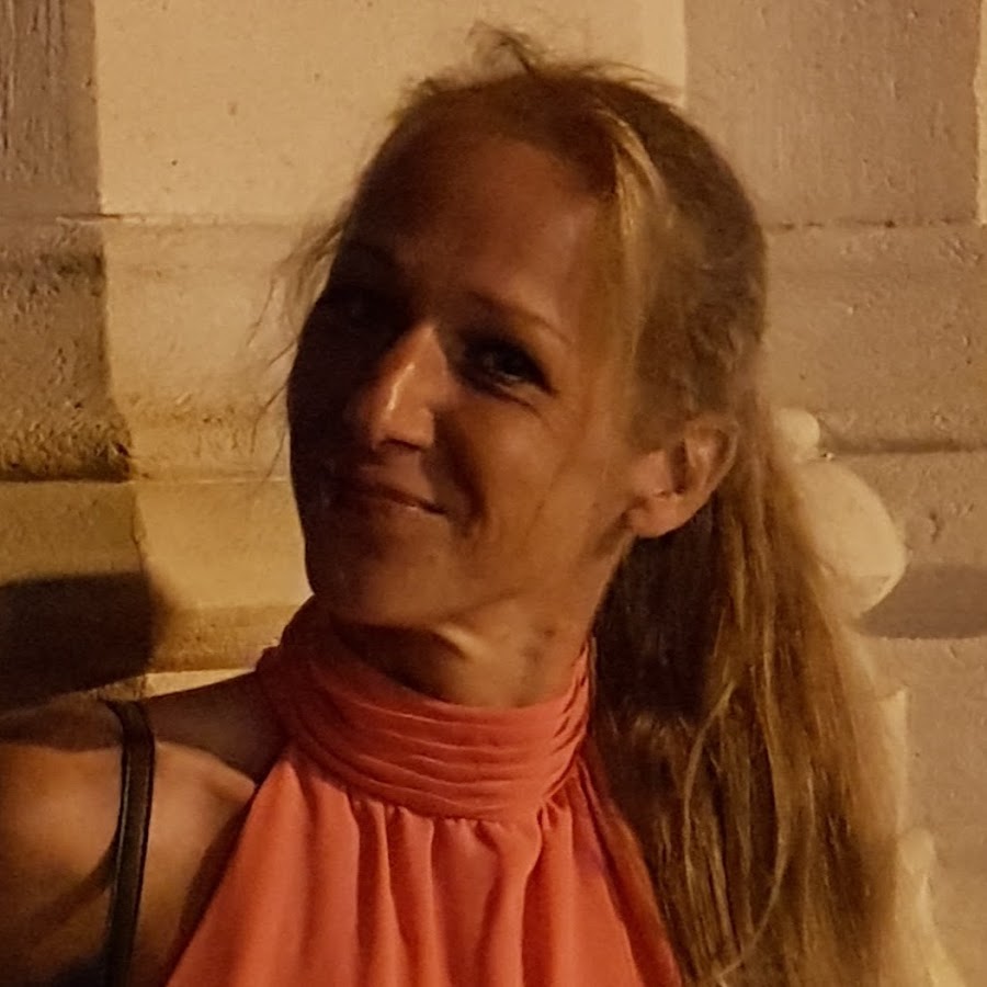 Sandra Fiedler YouTube channel avatar