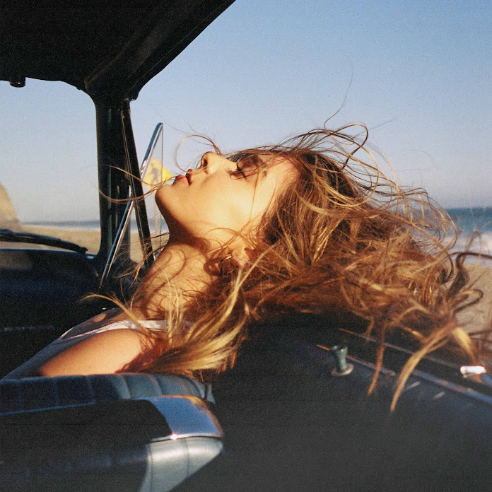 HaileeSteinfeldVEVO Net Worth & Earnings (2026)