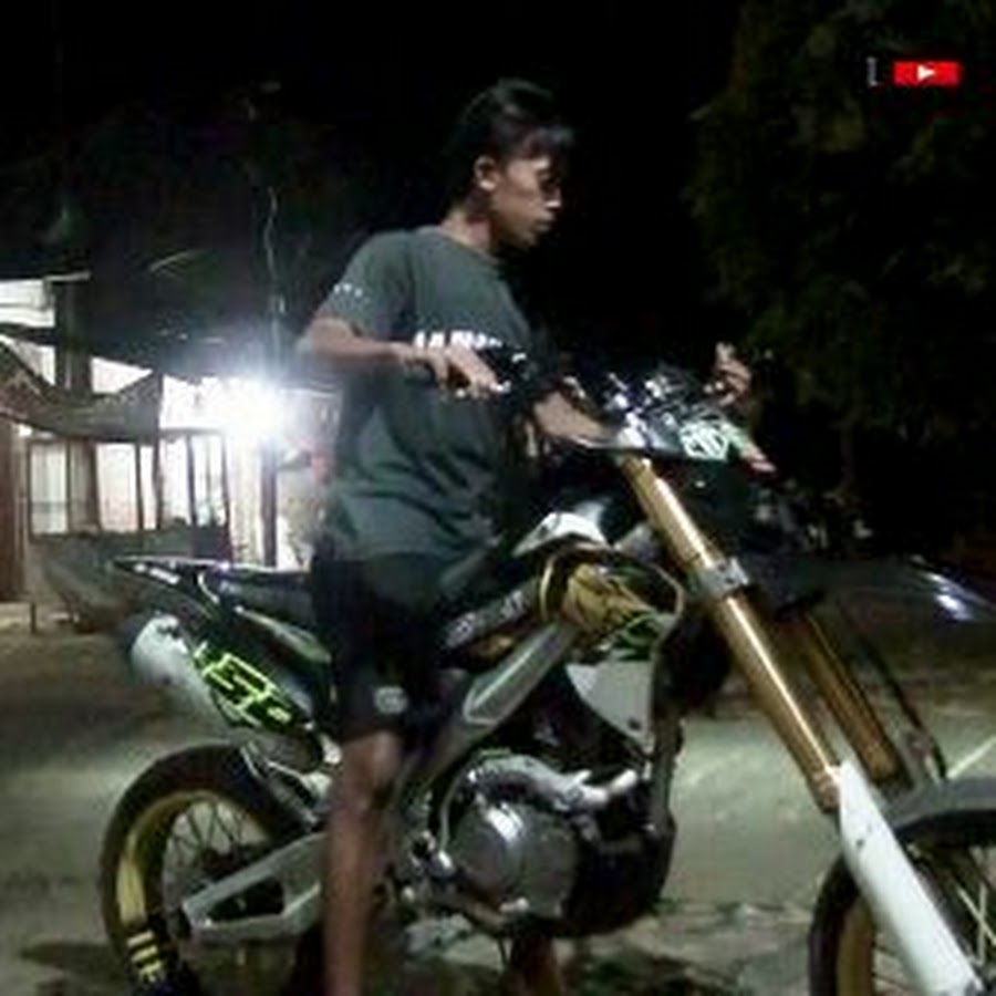 Maniac Riders ইউটিউব চ্যানেল অ্যাভাটার