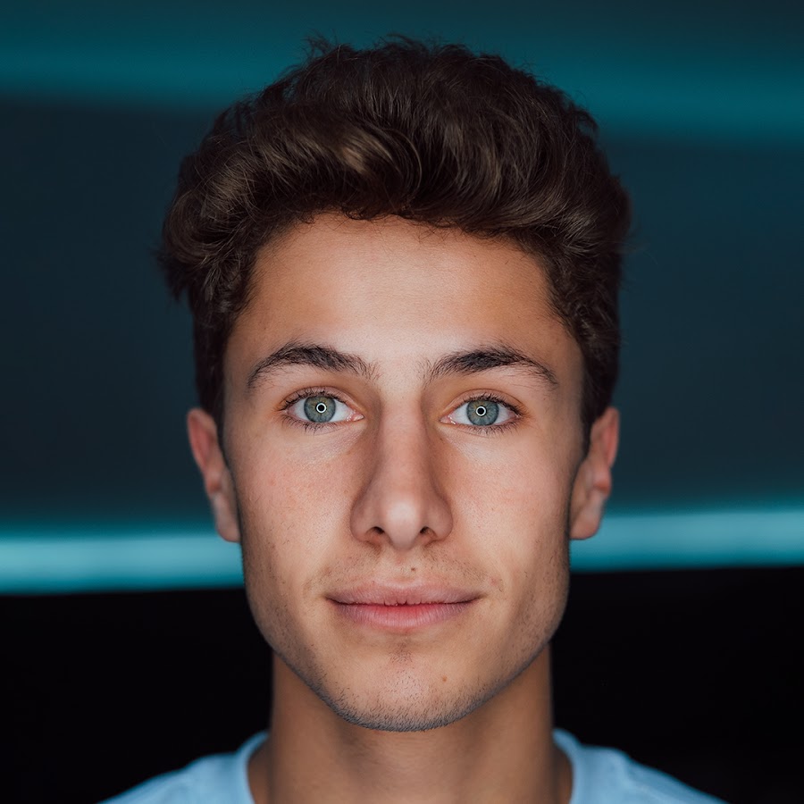 JuanPa Zurita