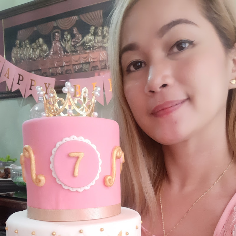 Bake with Emiliza