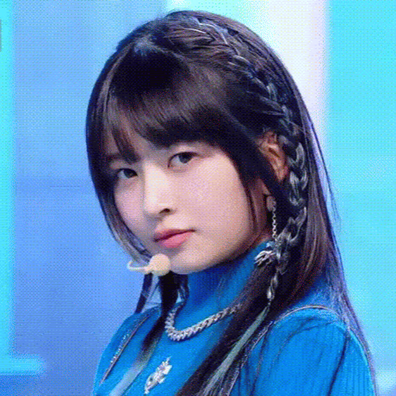 레이IVE