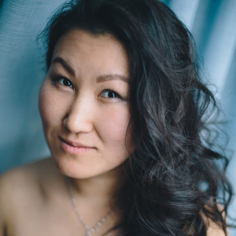 Olana Moonkoeva Logo