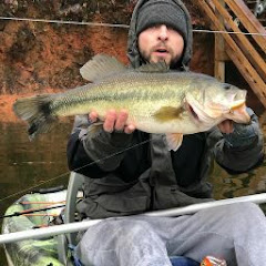 LanierKayakBassFishing