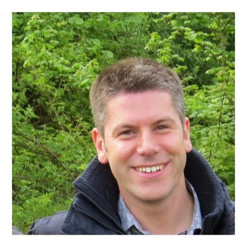 Richard “Binary Options Reviews” Everett
