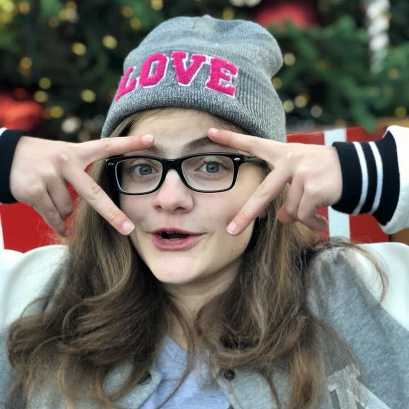 SophiePecoraVlogs icon