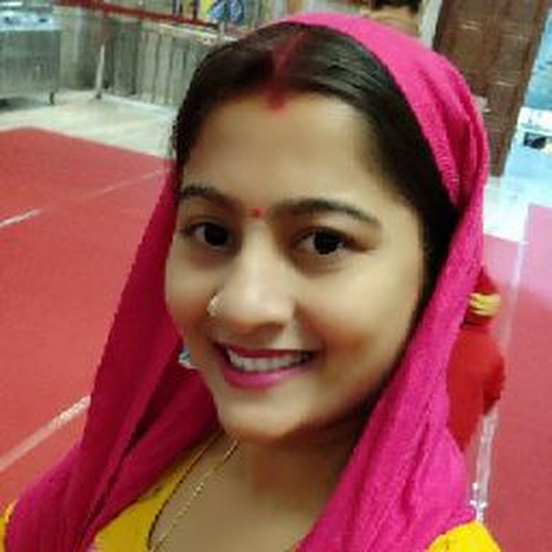 Indian Vlogger Puja
