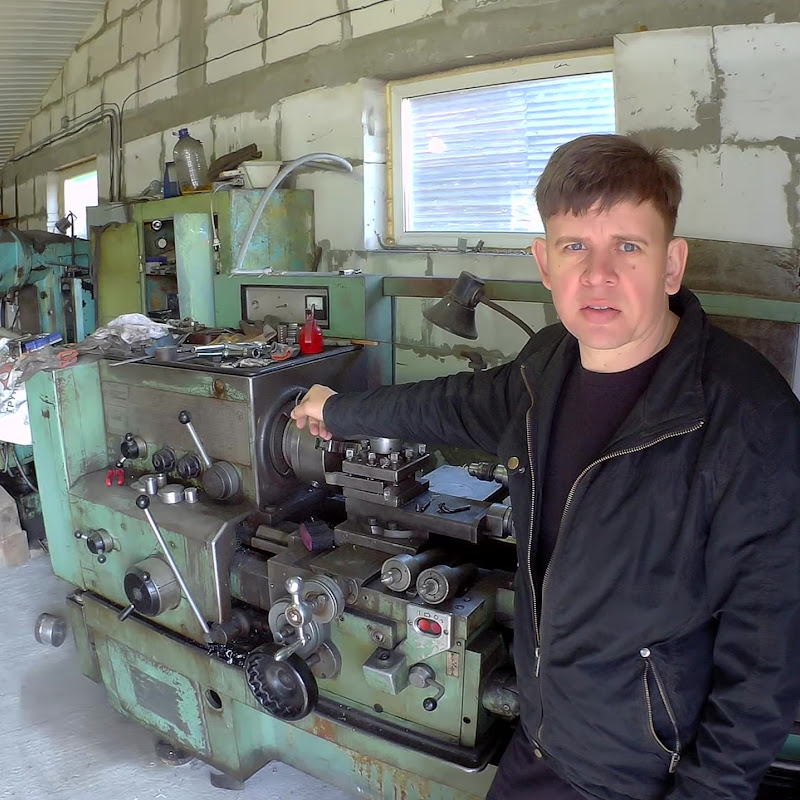 Гараж под утесом