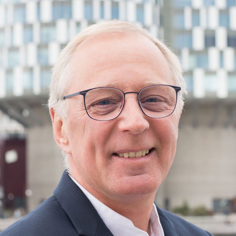 David Postlethwaite Logo