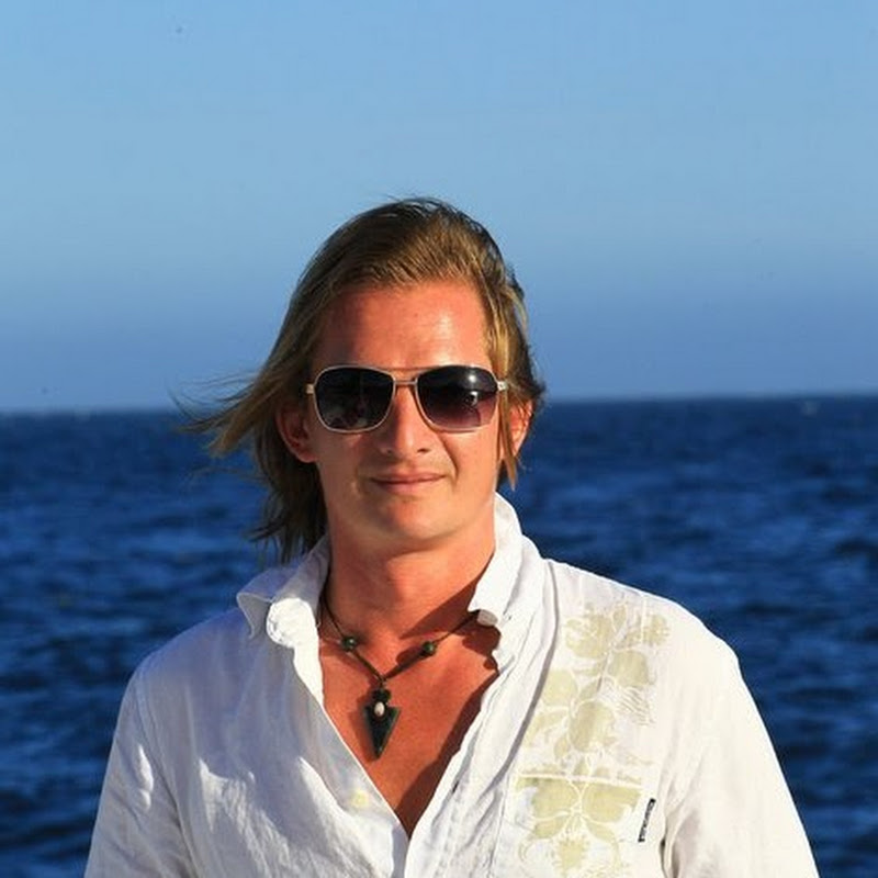 Tomek Szott