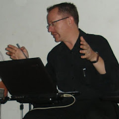 Lucien van der Walt
