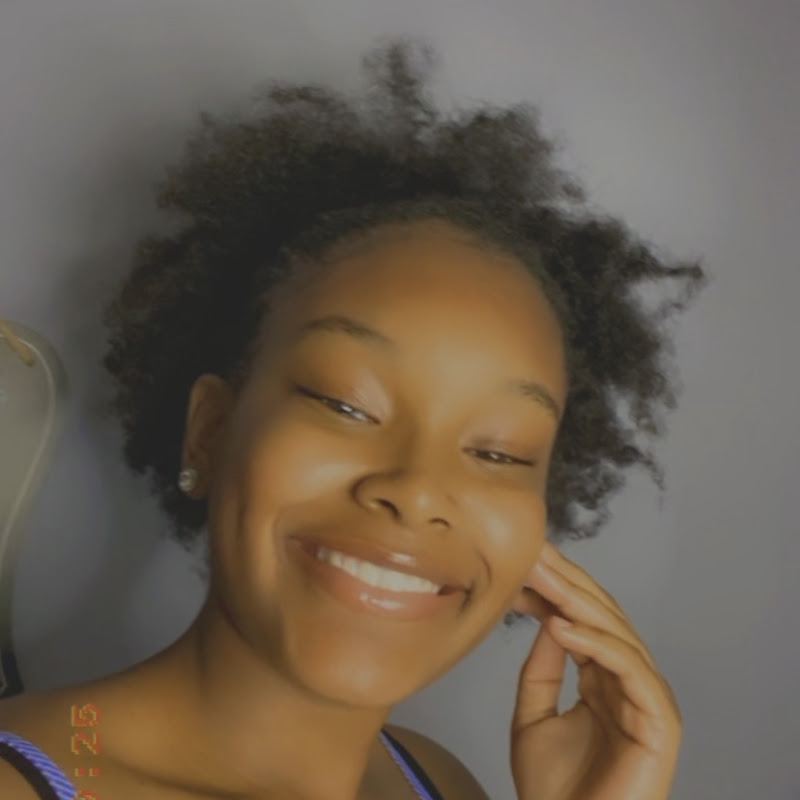 naturally mikayla
