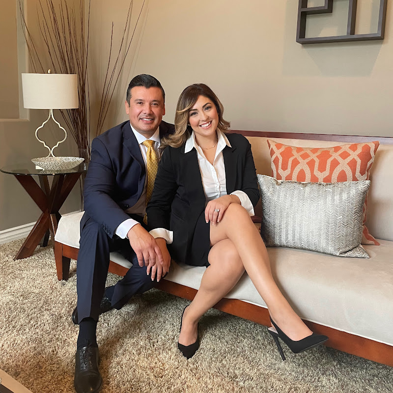 Steven Medina & Edith Villa Real Estate