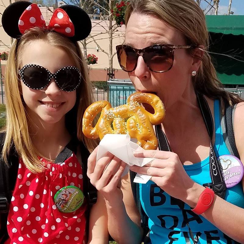 Visit Mickey with Jenna!