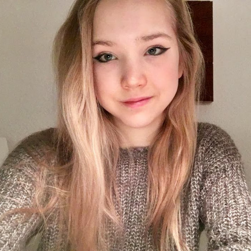 Naomi Seibt